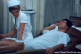 Медсестра-пародия в ретро-видео - секс во время войны snapshot 2