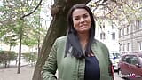 Cercetașă germană - femeie latino cu țâțe mari Chloe Lamour la audiție snapshot 2