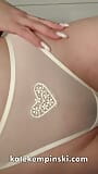 टिकटोक रंडी छेदा हुआ नूडल अपने दिलेर स्तन दिखाती है snapshot 3