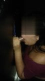 Minha esposa no gloryhole em um clube de swingers snapshot 1