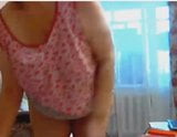 Gilf Stefany em pé com uma grande barriga gorda snapshot 2