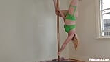 Scoregge e pole dancing snapshot 6