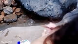 Sexe risqué sur des chutes, un inconnu au hasard me baise brutalement la chatte en public snapshot 11