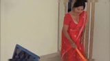 Hot Indian servant seduces house owner for romance, Desi maid snapshot 1