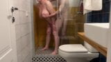 Magere jongen neukt rondborstige bbw onder de douche (4k) aflevering 3 snapshot 9