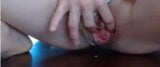 Pepek memancut mani dimusnahkan oleh dildo kote hitam besar snapshot 3