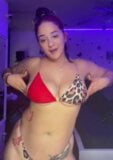 Hier is Beverly Jimenez in een bikini snapshot 8