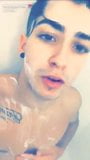 Caliente str8 brasileño twink selfie flash ducha atrapado snapshot 1