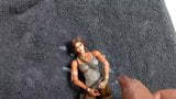 Sperma eerbetoon aan Lara Croft snapshot 4