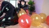 Fetish belon udara Looney snapshot 4