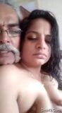 Hindoe -vader versus stiefdochter snapshot 2
