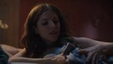 Anna Kendrick fodida por trás, entediada snapshot 5