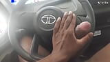 Masterbate à l’indienne dans ma voiture, grosse bite noire snapshot 11