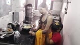 Bhabhi nóng bỏng làm tình trong nhà bếp snapshot 6