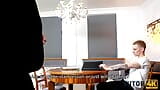 TUTOR4K. Literatuurleraar zit vol seksuele energie en is klaar om hem te bevredigen snapshot 4