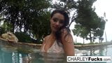 Charley Chase mostra le sue tette incredibili snapshot 2