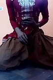 Red naked beautiful Leone dance in kaccha badaam snapshot 10