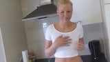 Kuechen Quickie creampie! snapshot 3