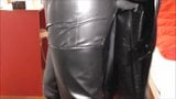 Rubber Mistress M wanks on Floor snapshot 9