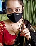 Lisa bhabi apne boyfriend ko video call karke btaya snapshot 15