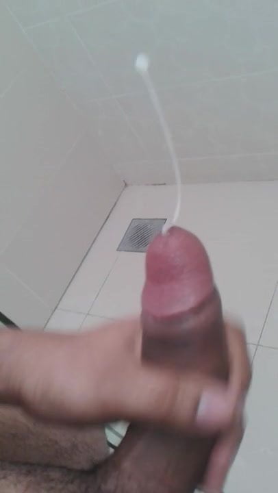 Batendo Punheta e Gozando bem Gostoso