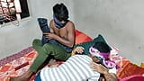 インドの美しい男の子はホテルの部屋でセックスをする - ヒンディー語のゲイ映画 snapshot 2