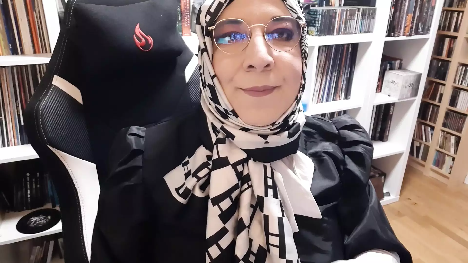 Into 2024 She is Ready: Shemale Behind The Scenes Amateur Porn feat. Puppe  Guelay