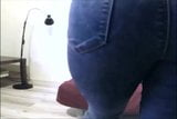 Hot raunchy farts in sexy jeans snapshot 4