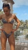 Wwe - Lana alias CJ Perry im silbernen Bikini snapshot 2