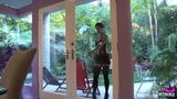 Sexymomma - milf dominatrix tratando dulce coño joven snapshot 2