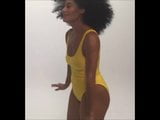 Tracee Ellis Ross позирует и действует глупо, подборка snapshot 20