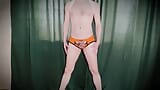 Man in slipje met open kont stript voor jou - Girlz .pro - Alexmilton snapshot 15