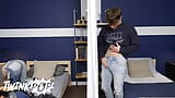 Jake Preston chce zrobić dobre wrażenie na swoim nowym t-guy przyrodni brat Noah Way, więc pieprzy swoją cipkę - TWINK POP snapshot 2