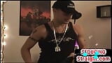 Str8 domácí hřebec poprvé honí svého ptáka pro gay porno snapshot 3