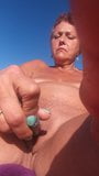 Plaisir au soleil sur la plage naturiste (n ° 3) snapshot 7