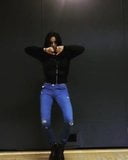 Seksowna Camila Cabello tańczy tyłek! snapshot 2