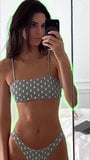 Kendall Jenner im Bikini snapshot 4