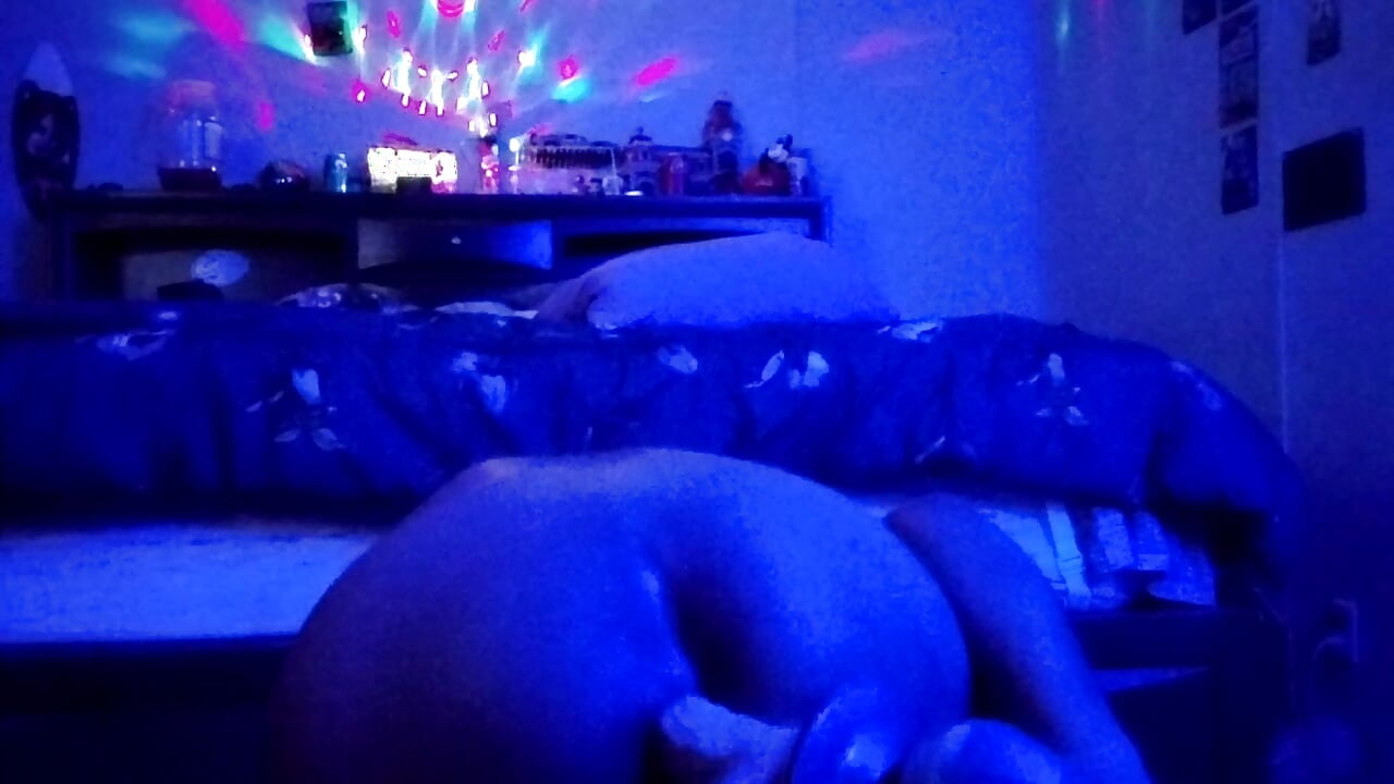 Its A Vibe! JimmyZDick Finds a Large Back Massager and a Dildo!!
