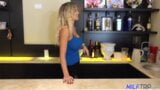 Milftrip - die blonde MILF Kenzie Taylor mit dicken Titten wird mit Spermadusche gefickt snapshot 4