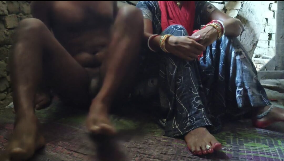 Suman bhabhi ko bhaiya hard chudai kar rahe la bhabhi ki chikh sun ke devar ne chupke se vidéo banaya vidéo virale madharchod