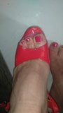 Transexual pies cum zapato snapshot 5