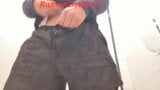 Master Ramon pisst in seiner geilen schwarzen Fitness Shorts, hot snapshot 7
