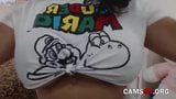 Morena peituda gostosa se masturba e tem orgasmo na webcam snapshot 5