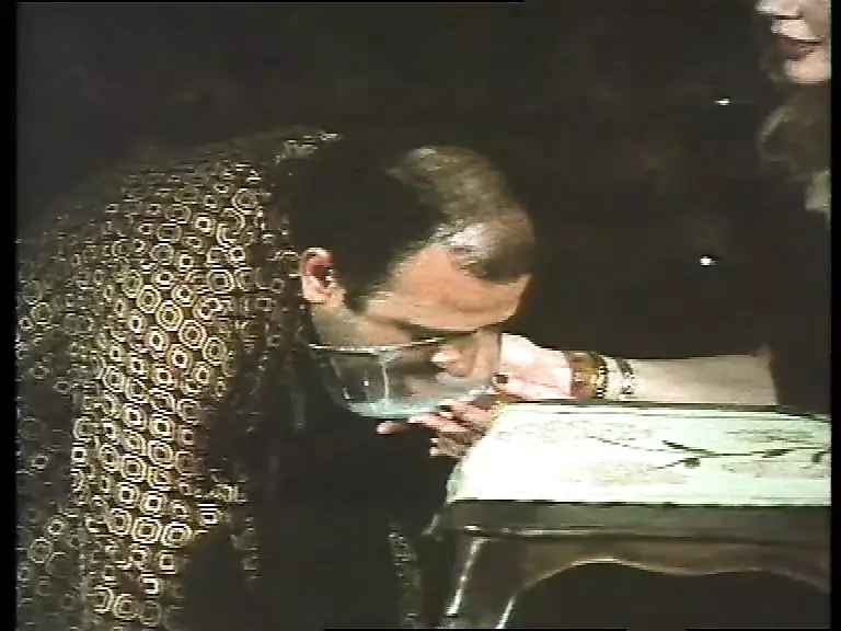 Xotinni ogziga qanday sikishni tomosha qiling