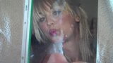 Omaggio a Kaley Cuoco snapshot 3