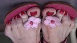TOELOOP SOFTCORE 1.5 RED NAILS PINK SANDALS. snapshot 4