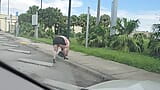 No puedo creer que el pervertido estuviera viendo mi gran culo gordo desde dentro de su coche - Jamdown26 - BBW ssbw crempie coño, correr snapshot 2