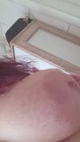 Hermosa milf con cabello violeta snapshot 10