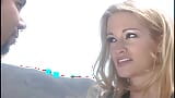 Jessica drake viene leccata e scopata in bagno snapshot 3