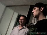 Emo porno gay besa una orgía de nalgadas snapshot 12